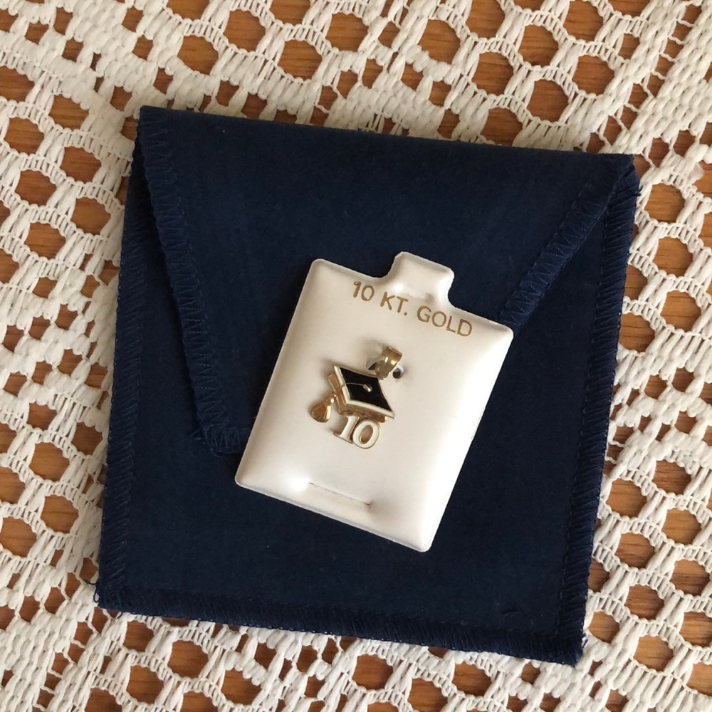 10 karat gold 2010 necklace charm